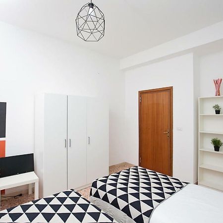 Ponte Tiberio Apartment Rimini Dış mekan fotoğraf