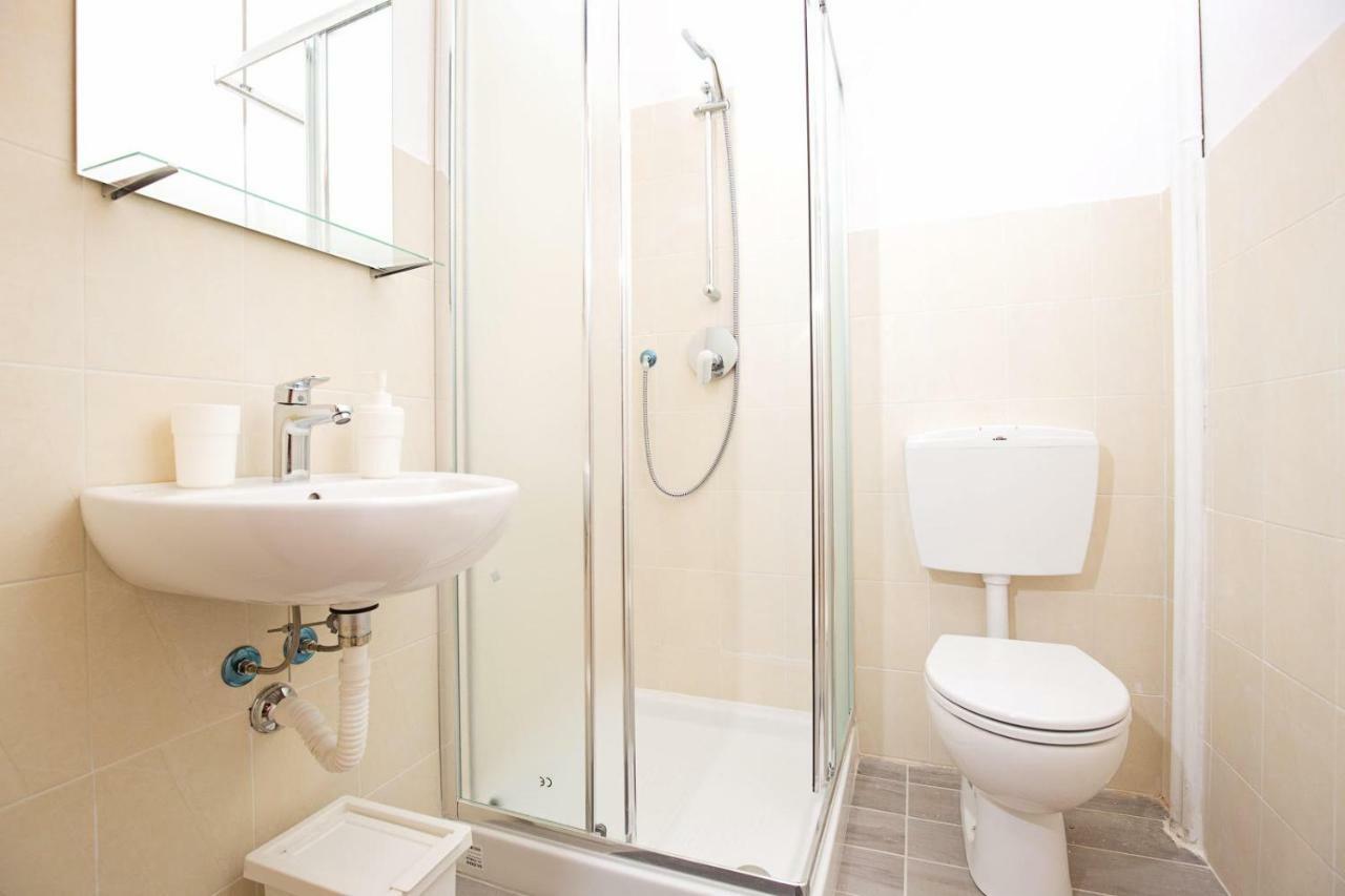 Ponte Tiberio Apartment Rimini Dış mekan fotoğraf